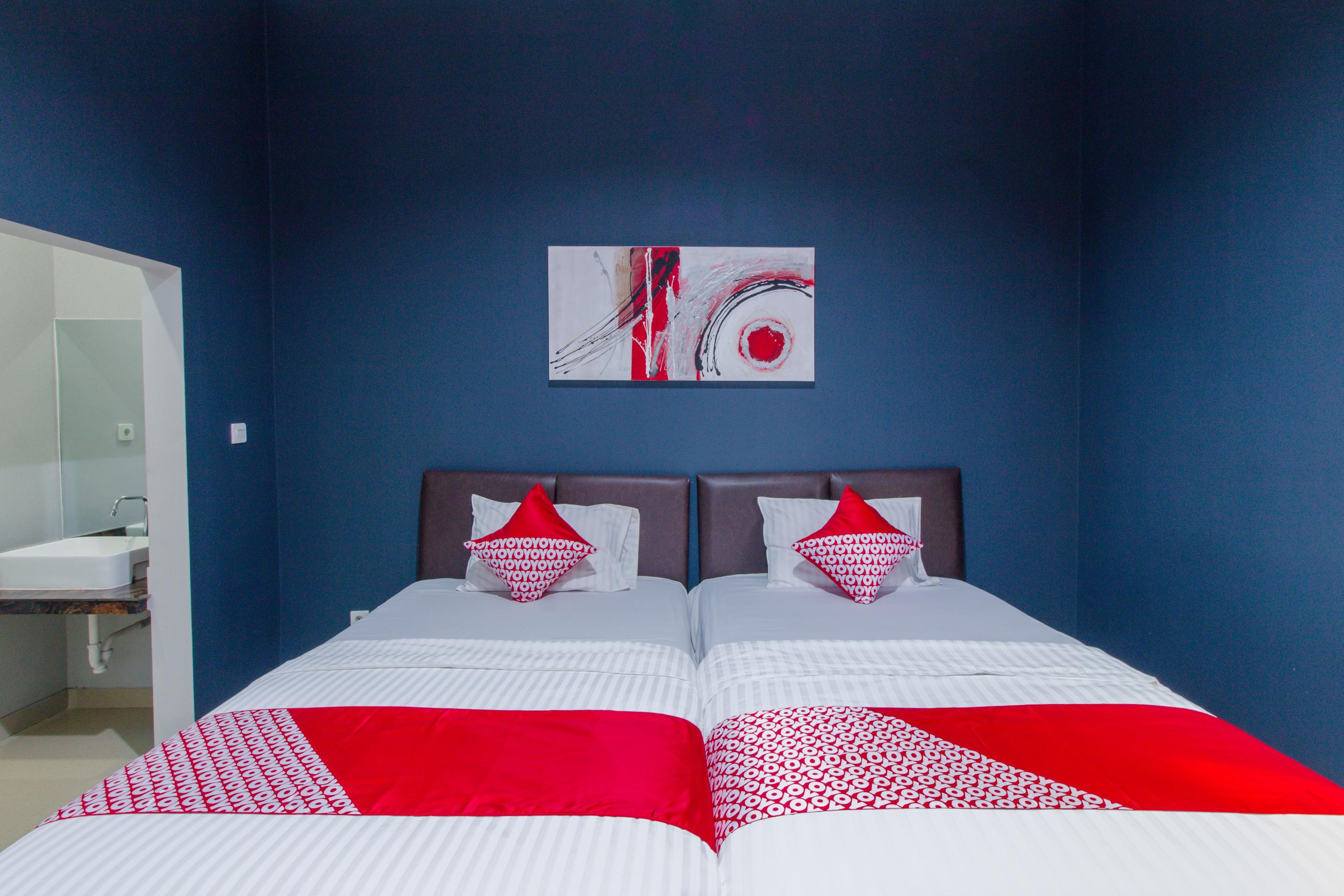 Oyo 871 Aira Costel Hotel Cianjur Ngoại thất bức ảnh