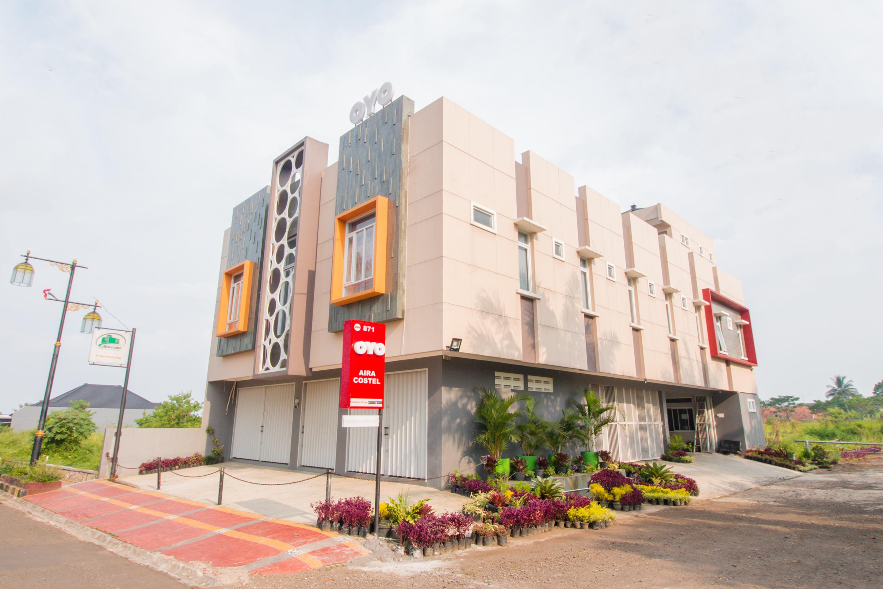 Oyo 871 Aira Costel Hotel Cianjur Ngoại thất bức ảnh