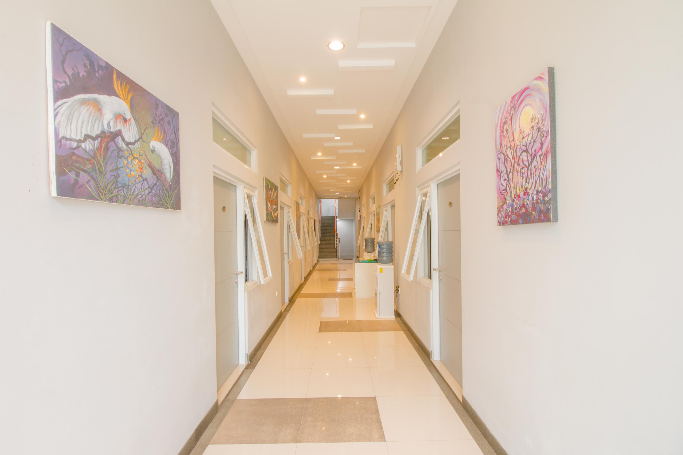 Oyo 871 Aira Costel Hotel Cianjur Ngoại thất bức ảnh